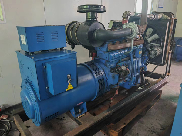 新晃100kW柴油发电机组使用多级机油有哪些优缺点？